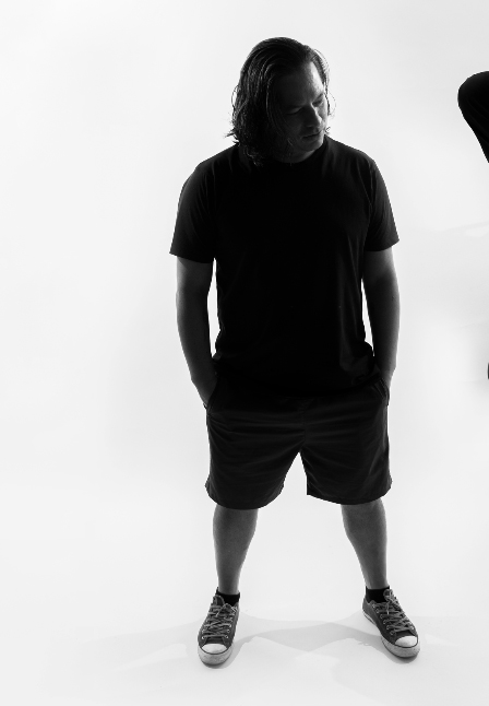 Kenny — Iluminación y arte contemporáneo